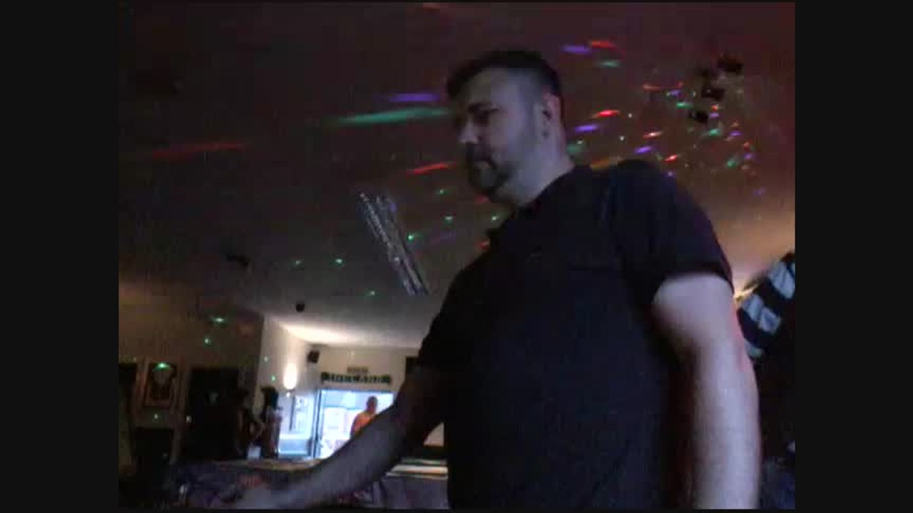 steve singing forever autumn.mp4