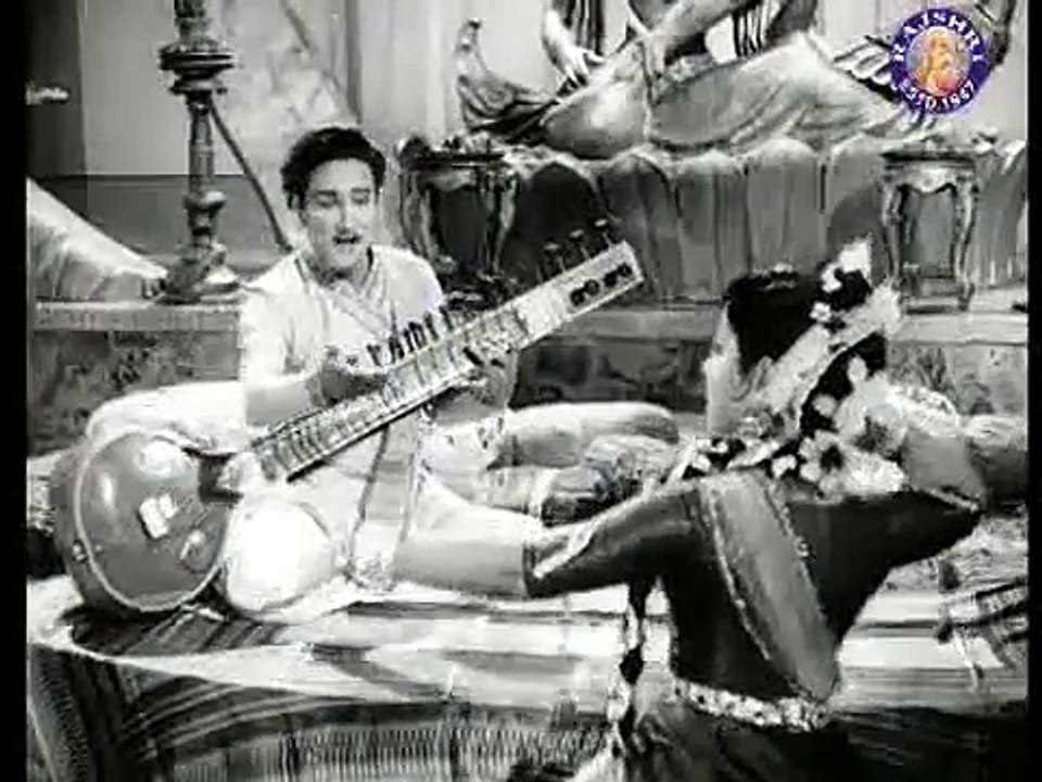 Roshan Tumhi Se Duniya - Superhit Evergreen Classic Hindi Song - Mahipal & Geetanjali - Parasmani