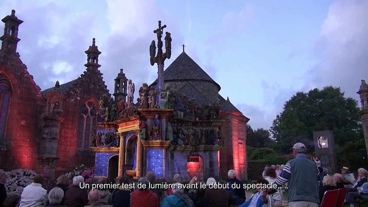 Illumination du calvaire de Guimiliau