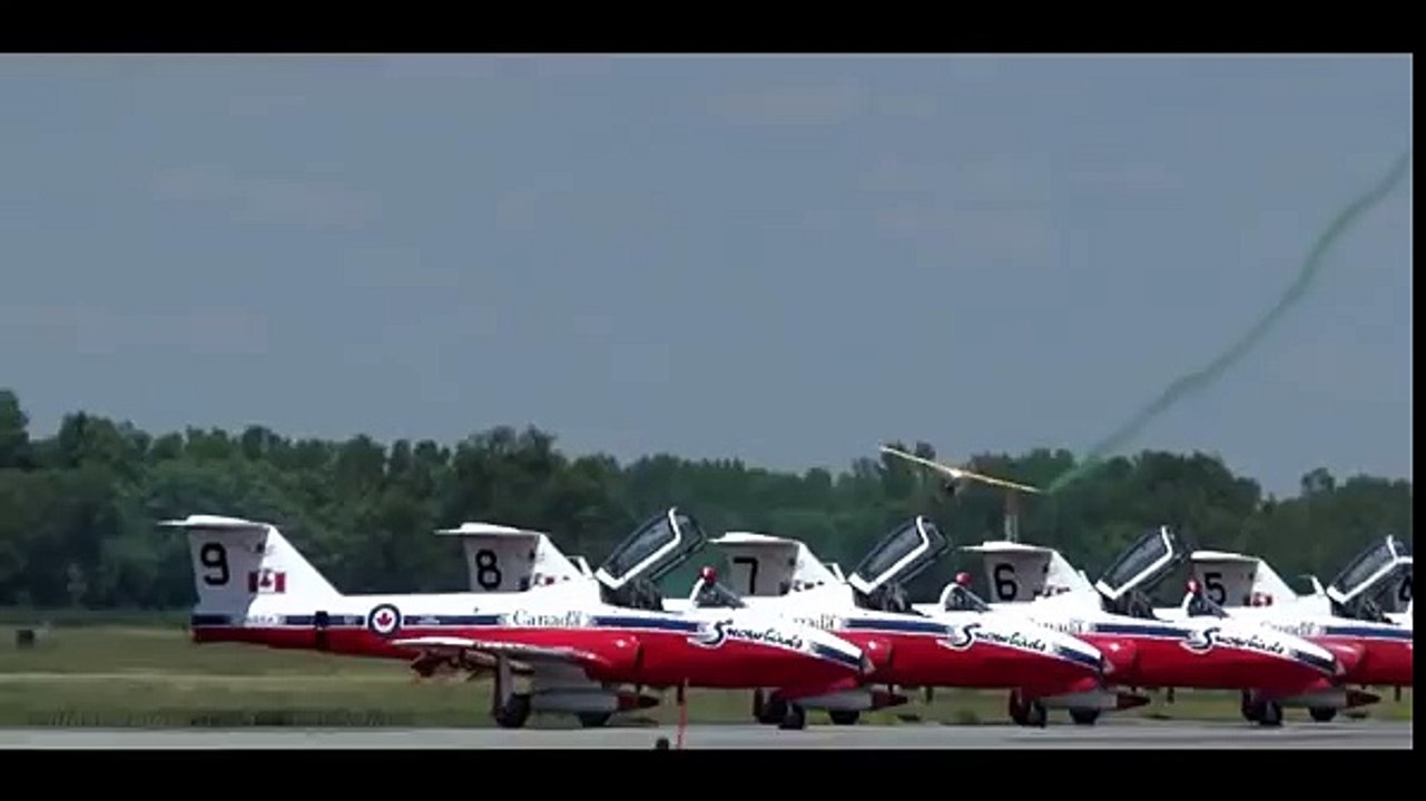 Plane landed on moving vehicle