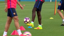 Umtiti trains for the first time at Ciutat Esportiva