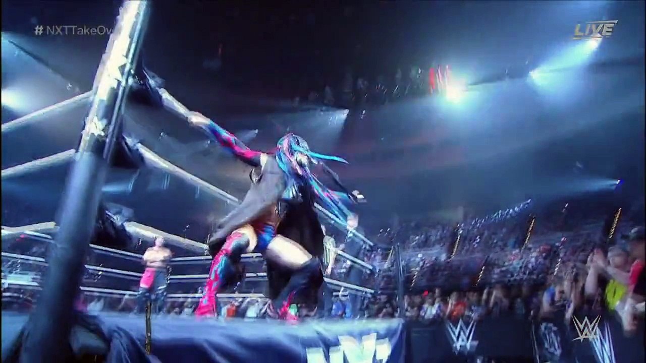 TakeOver Dallas: Finn Balor vs Samoa Joe (NXT Championship)