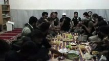 طعام الافطار للجيش الحر في سلمى 20-7-2012