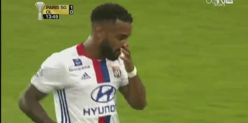 Alexandre La Cazette Hits the POST - Paris Saint Germain 1-0 Lyon 06.08.2016 HD