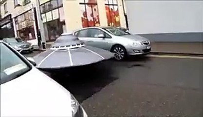 Course poursuite entre un ovni et la police. La vidéo devient virale sur la toile