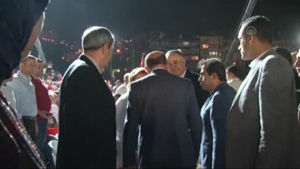 Vatandaşların "Demokrasi Nöbeti" Sürüyor