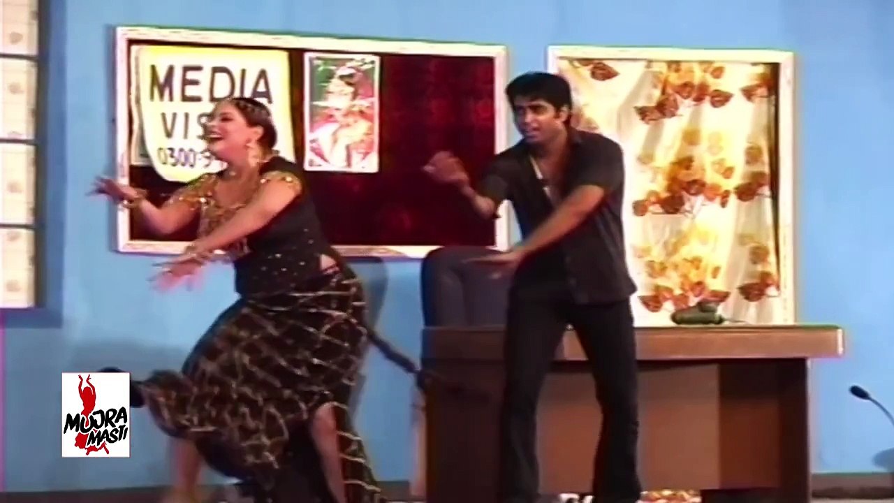 KACHA MERA KOTHA - UNSEEN SHABNAM CHOUDHRY MUJRA - PAKISTANI MUJRA DANCE