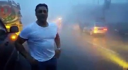 Shoaib Akhtar Having Fun In Muree