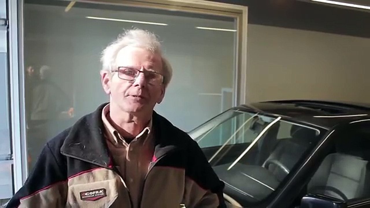 El Ayuntamiento Le Impide De Poner La Puerta Del Garage, Pero él Encuentra Una Solucion Genial