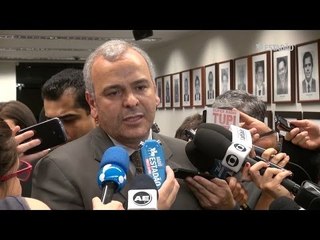 Testemunhas não comparecem para defender André Vargas