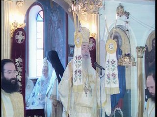Λαμπρό συλλείτουργο στην Υπάτη, για τα 20 χρόνια του κ. Νικολαου