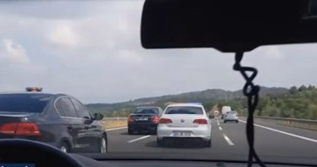 Bahçeli Yenikapı Mitingi'ne "Ah Yalan Dünya" Türküsüyle Geldi