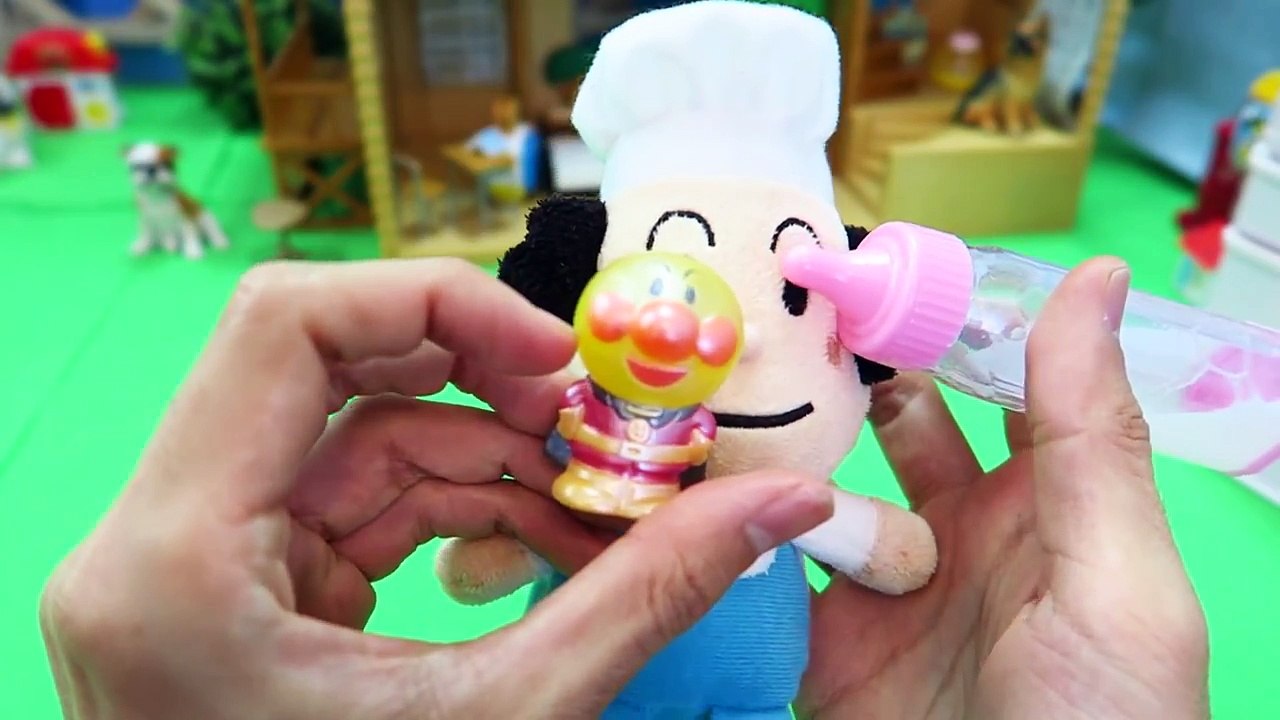 アンパンマン おもちゃアニメ バタコさん ふしぎなミルク おっきくなーれ♪ ぐんぐん成長するアンパンマン！ お世話ごっこ