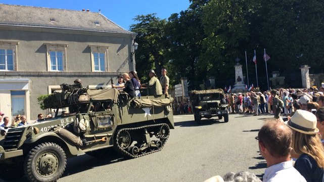Mayenne Liberty festival. Défilé dans les rues avant retour au campement