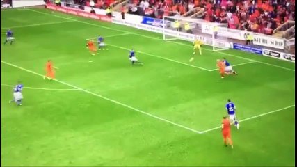 Van der Velden Scored A Bergkamp Kind Of Goal for Dundee Utd!