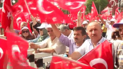 Demokrasi ve Şehitler Mitingi'ne Doğru