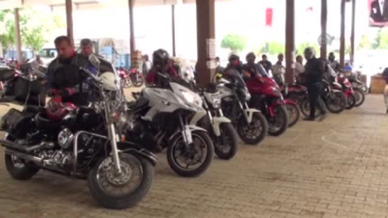 Fetö'nün Darbe Girişimine Tepkiler - Motosikletli Vatandaşlar "Demokrasi Konvoyu" Oluşturdu