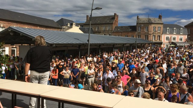 Concours du plus grand mangeur de Livarot