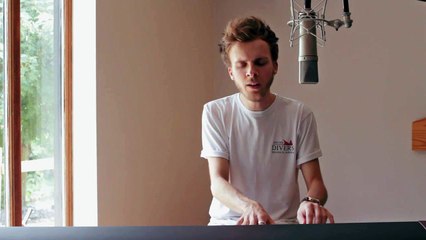 Dancing On My Own - Calum Scott-- Robyn (Cover)