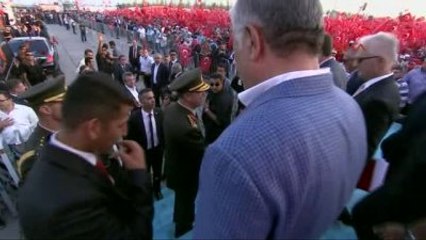 Genelkurmay Başkanı Akar, Yenikapı'da Konuştu 1