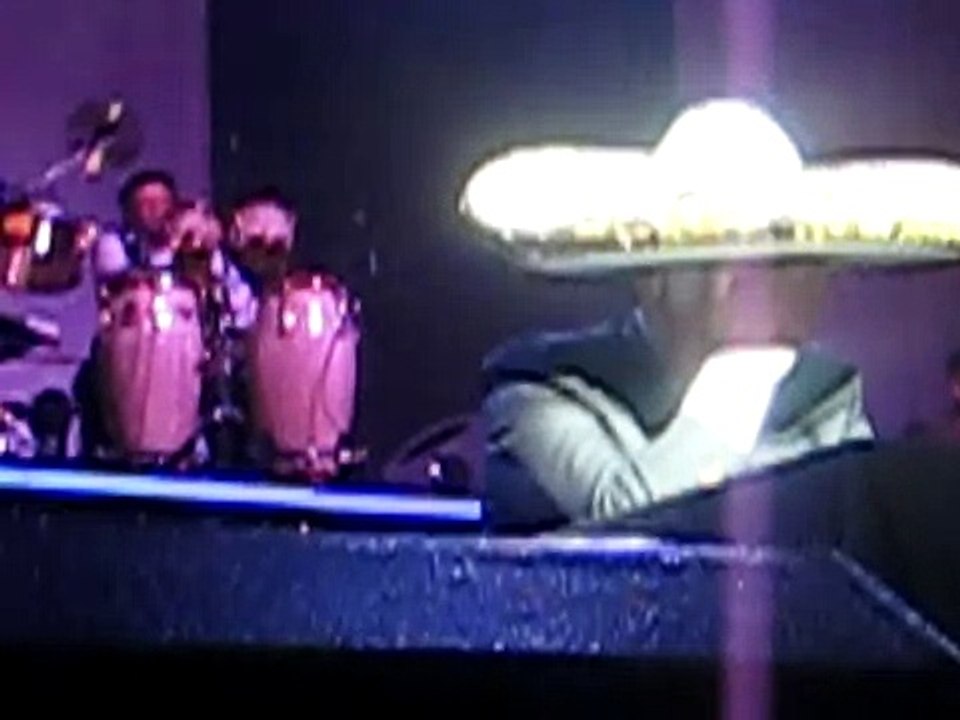 Vicente Fernandez "Esta Tristeza Mia" 11/24/10