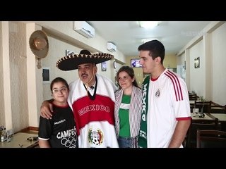 Família mexicana comemora empate com Brasil