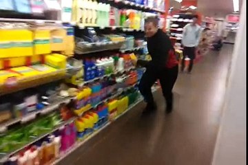 1 minuut gratis winkelen AH Strijen 19-12-2011