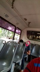 DOS BORRACHOS DORMIDOS EN EL CAMION