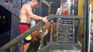 Fighting for a BEER with Drunk Goat in Ahangama Sri Lanka!!! LoL