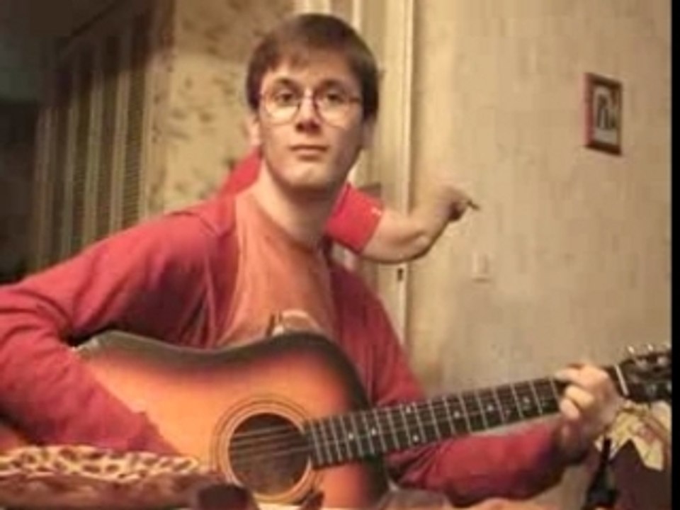Cédric à la guitare