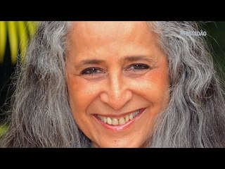 Maria Bethânia lança novo CD