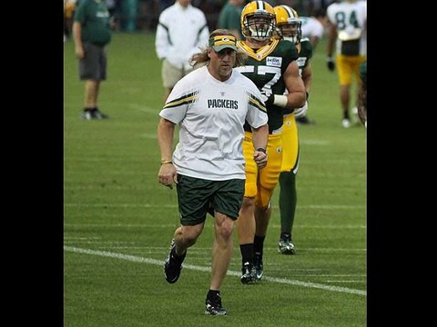 Fancy hair on Kevin Greene's Hall of Fame bust causes Twitter to go nuts