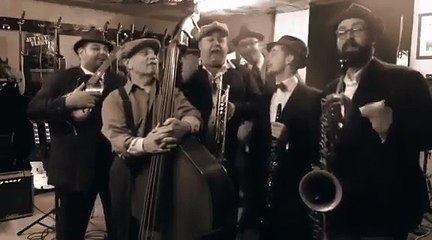 canción feliz cumpleaños versión de los años 20