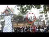 Crazy Fans Outside Shahrukh Khan’s House Mannat To Wish Him On EID