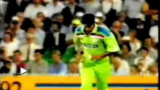 Best Swing Bowling in Cricket - Waseem Akram