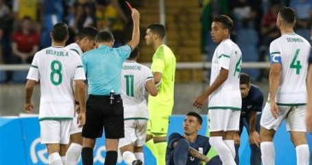Cüneyt Çakır, Arjantin - Cezayir Maçında 2 Kırmızı Kart Çıkardı