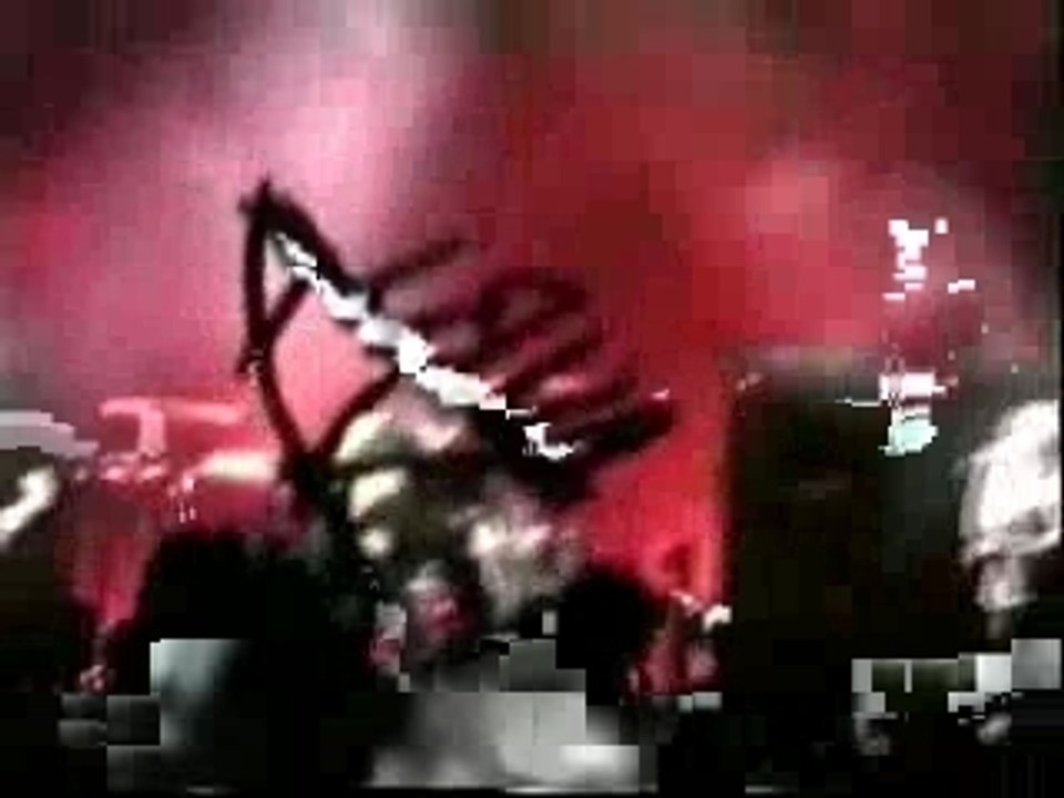 Avril Lavigne Live @ Naples Part #1