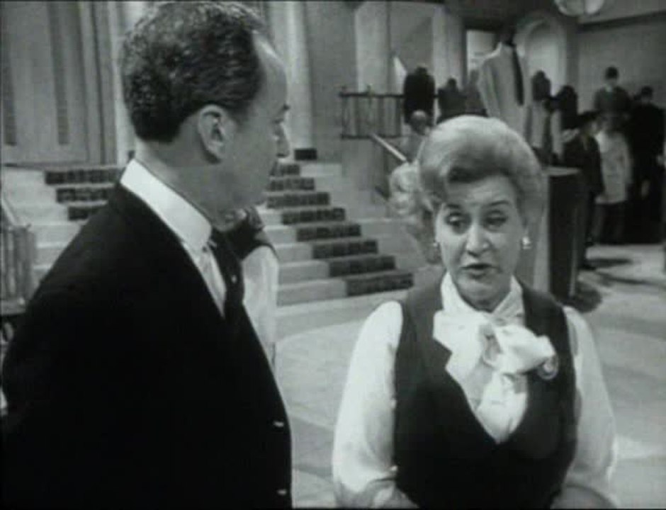 Are You Being Served - S 1 E 1 - Paradise (Pilot)