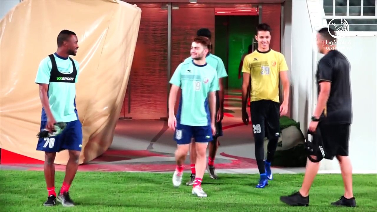 قناة لخويا | الفريق يبدأ تدريباته للموسم الجديد 17/16