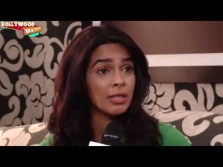 Mallika Sherawat Caught Red Handed With Leonardo Di Caprio