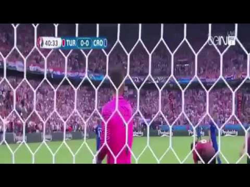 هدف لوكا مودريتش الاول على تركيا 1-0. اليورو 2016 HD