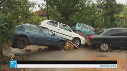 مقتل عشرات الأشخاص جراء فيضانات في العاصمة المقدونية