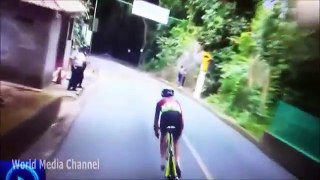 Annemiek Van Vleuten Horrific CRASH in Rio Olympics Cycle Road Race!!! - YouTube