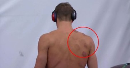 ABD'li Michael Phelps, Şişe Çektirmiş