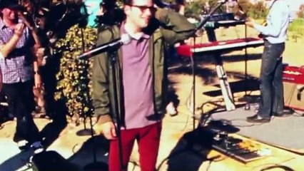 Jackass 3D VO - Vidéoclip de Weezer