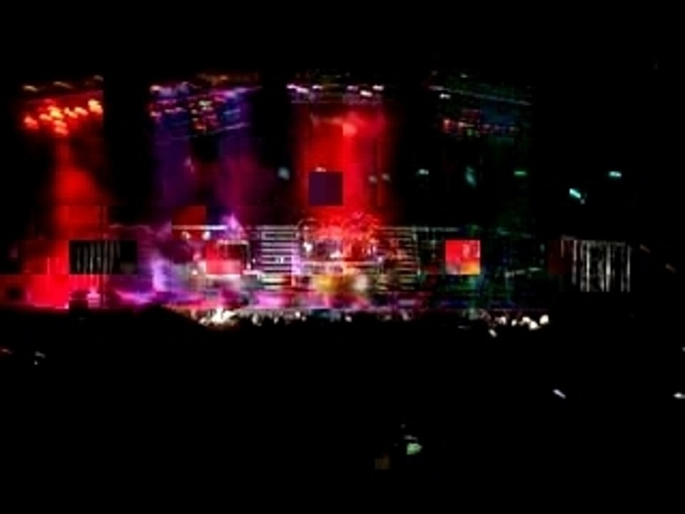 KoRn - Starting Over live @ family values -07-24-07