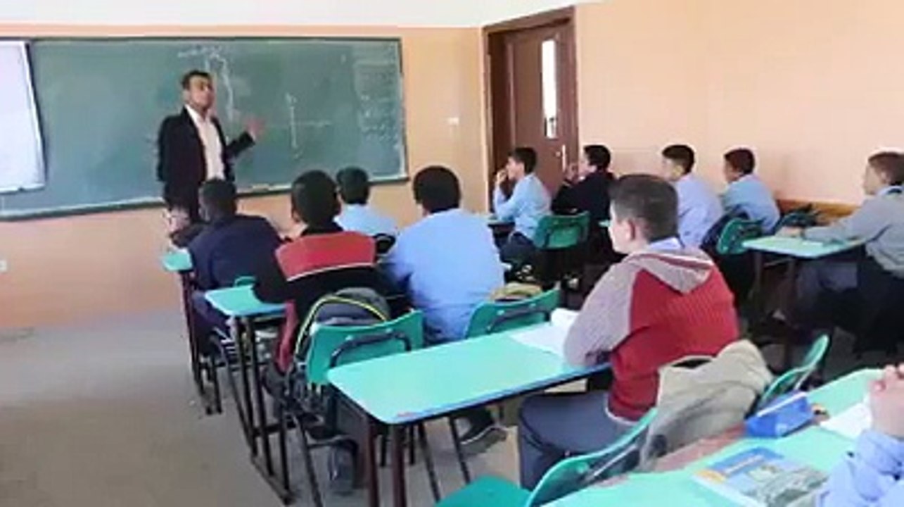 اگر آج آپ نے یہ ویڈیو شیئر کر دی تو آپ کا فیس بک پر آنے کا مقصد پورا ہو جائے گا ،،،،