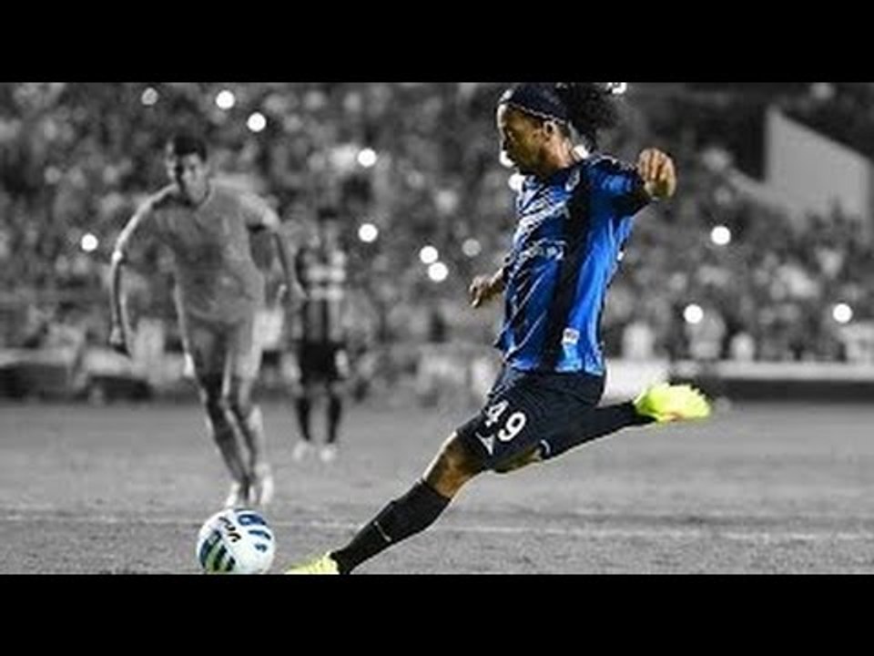 Ronaldinho ★ KING ★ Ultimate Humiliation Skills Show ● HD ( MURRAY MURTY )