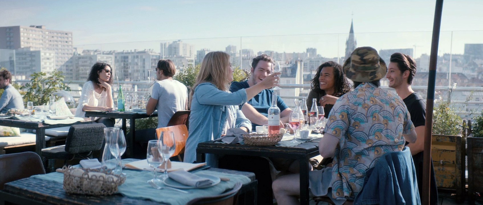 Five (2016) Entier