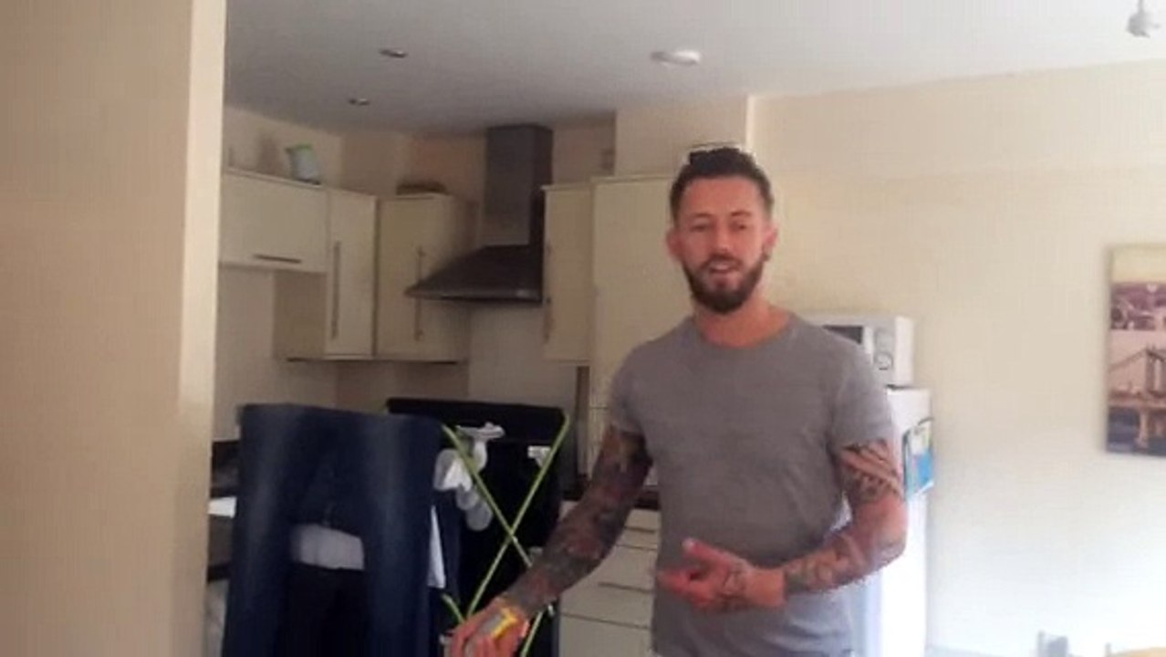 How to flip a Vacuum cleaner!!